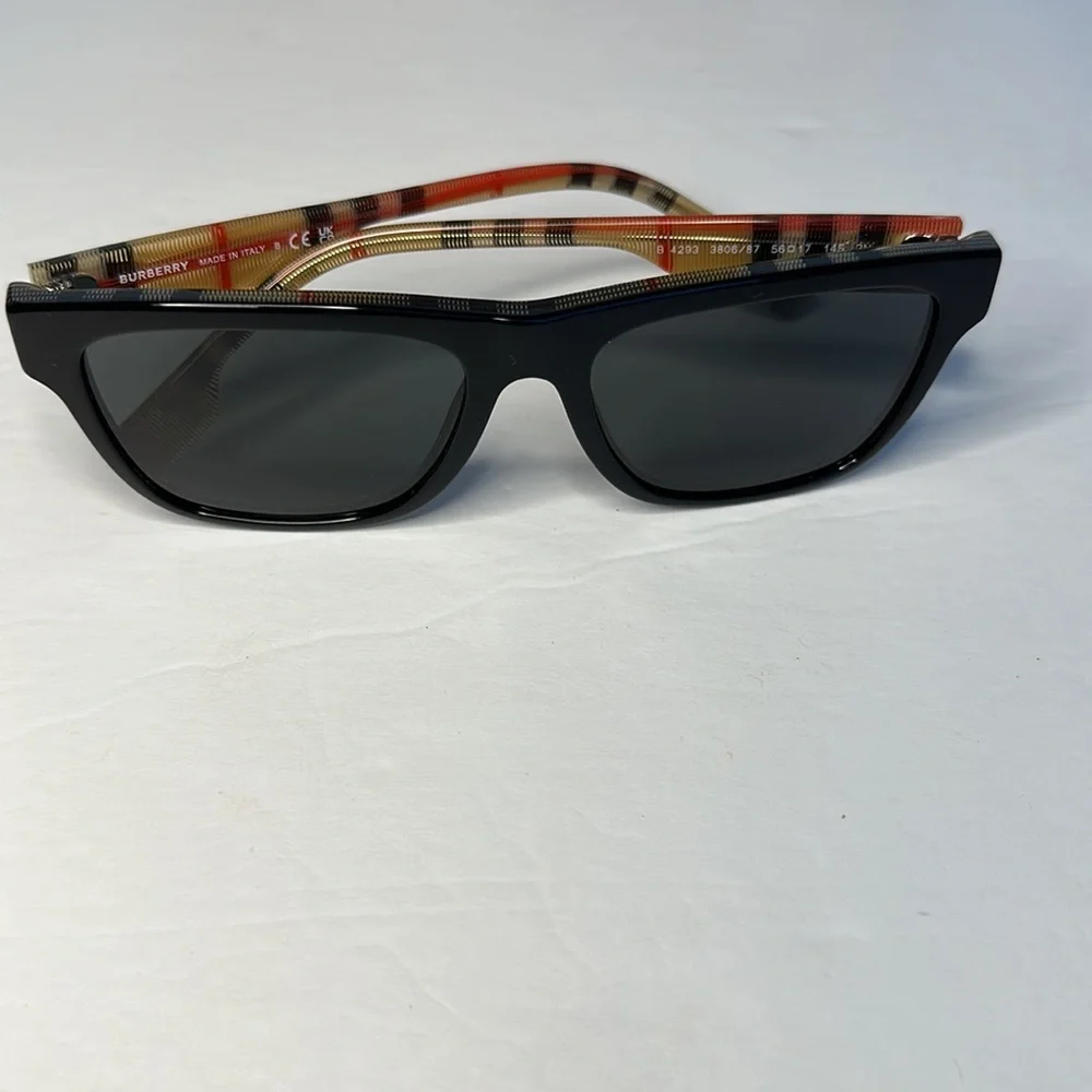 Burberry BE4293 380687 Sunglasses Men's Top Black-Vintage Check/Grey 56-17-145